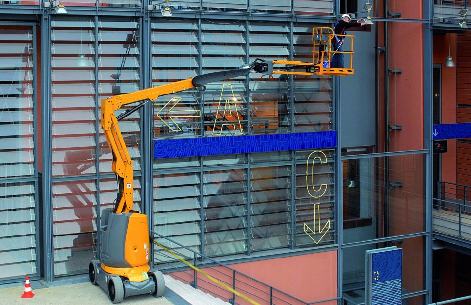 Projeniz İçin Doğru Manlift Nasıl Seçilir? Kapsamlı Rehber