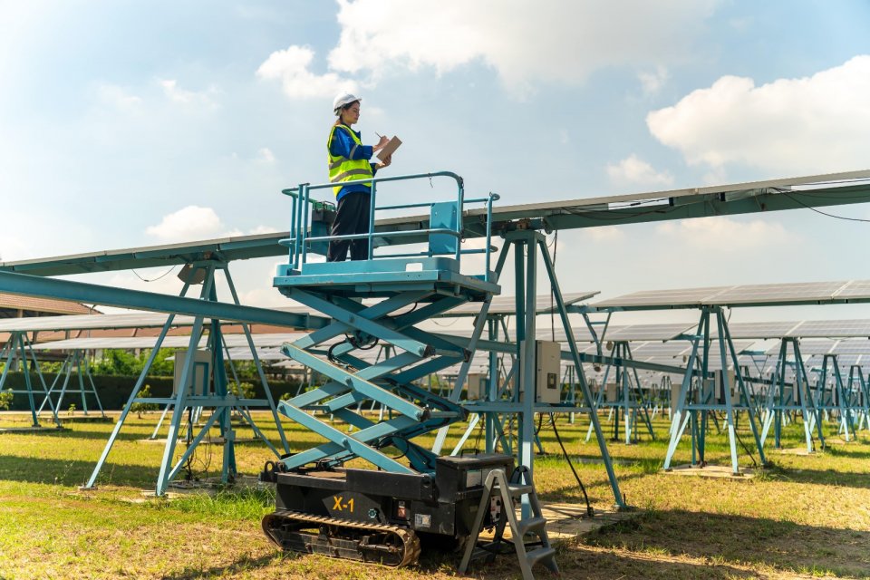 Manlift Kiralamak mı, Satın Almak mı? Proje Bütçeniz İçin Akıllı Karar